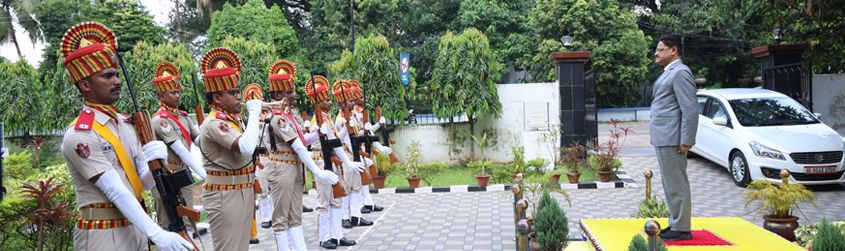 Guard of Honour to Hon&#39;ble Chairman of Odisha Public Service Commission Shri Arun Kumar Sarangi, IPS (Retd.) - 08.10.2024